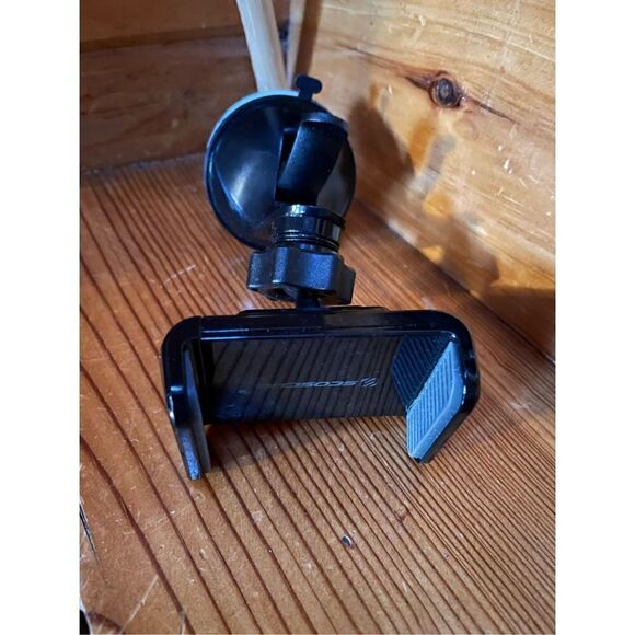 SCOSCHE Universal Car Mount for Smartphones-Black - Picture 1 of 4